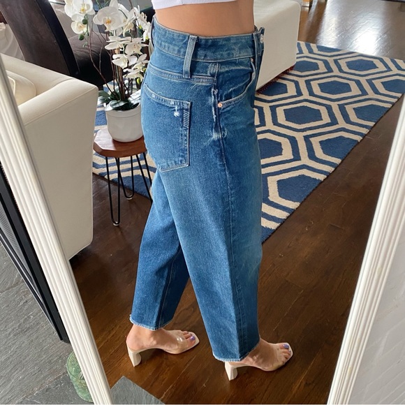 PAIGE Alexis Covered ButtonFly LoveJoy Distressed Jeans! 👖 - Picture 3 of 16